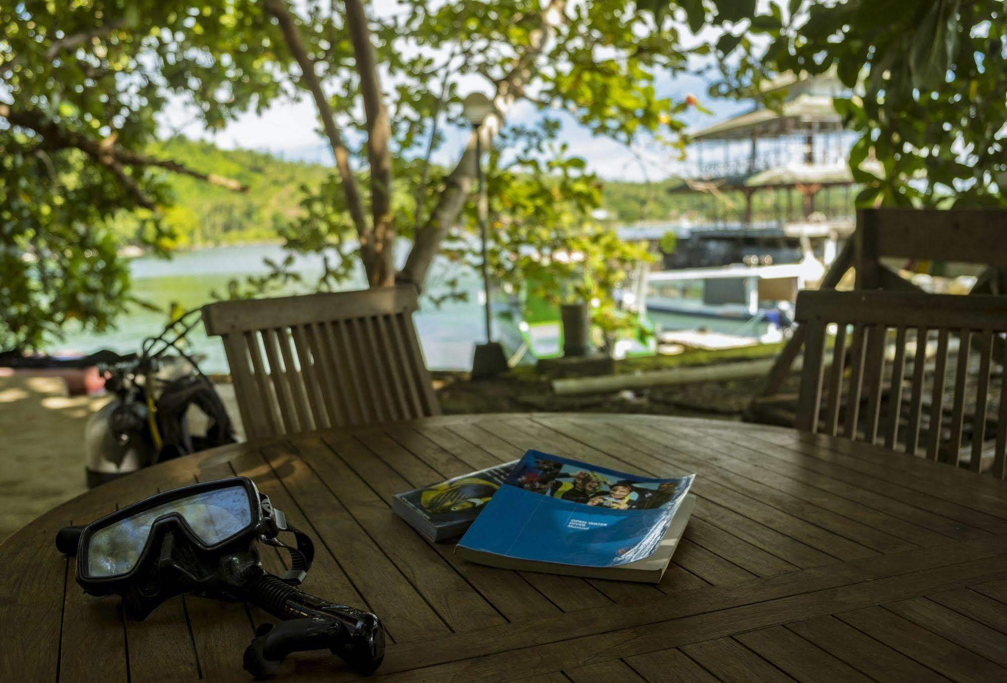 Janji Laut Resort Tanahwangko Exterior foto